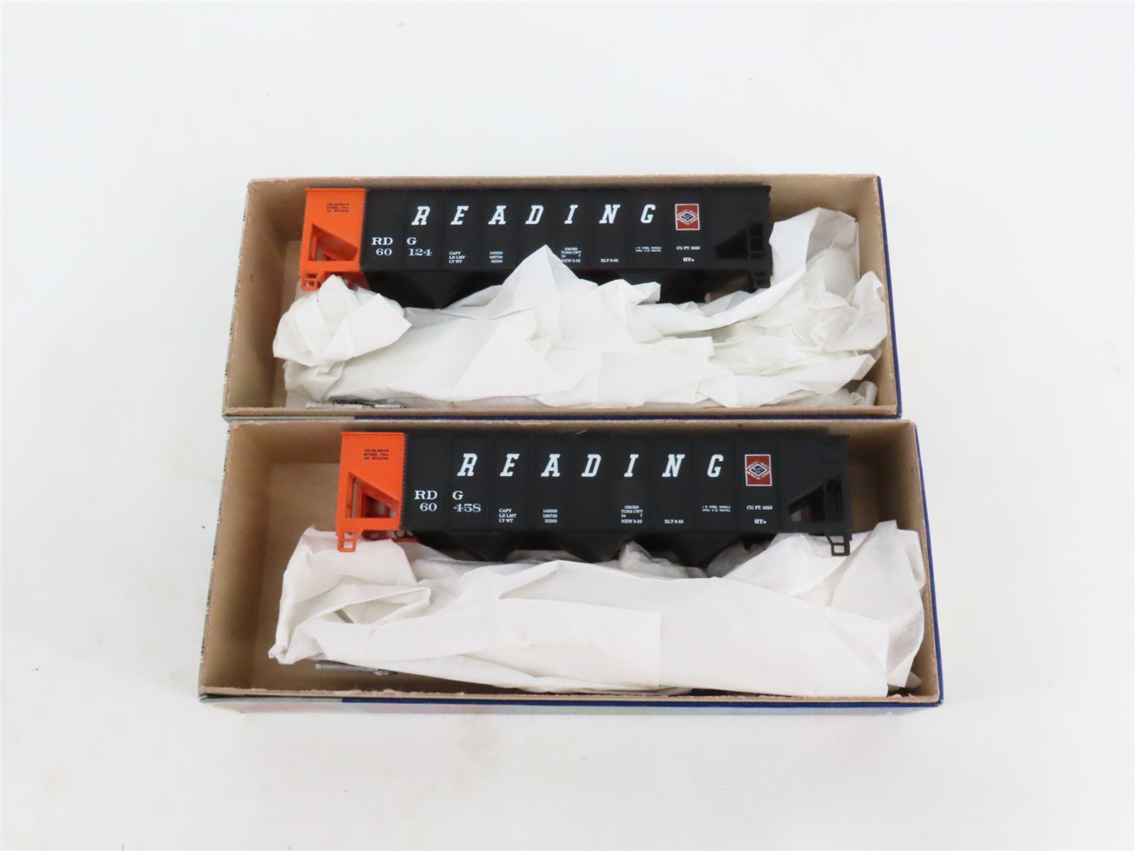 HO Scale Roundhouse MDC Kit 3239 RDG Reading Lines 3-Bay Hopper Set of 12