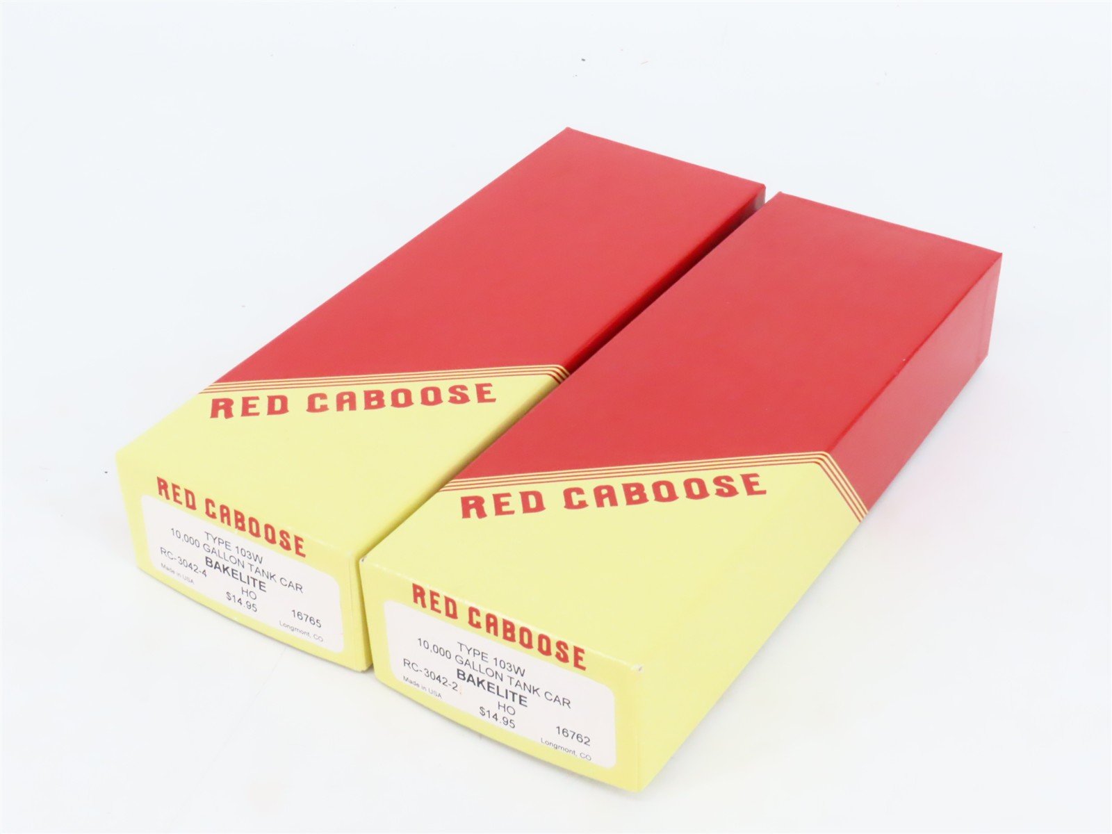 LOT of 2 HO Scale Red Caboose SHPX Bakelite Co 10k Gal Tankcar Kits