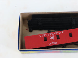 LOT of 4 HO Scale Roundhouse PRR/NYC 2-Bay Covered Hoppers & Caboose Kits
