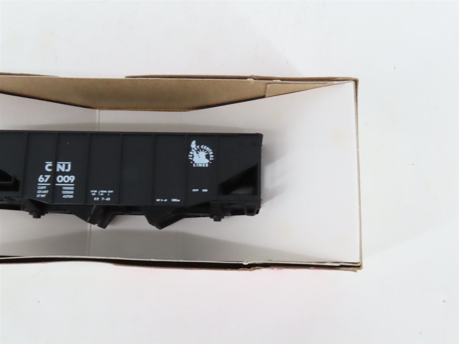 LOT of 5 HO Scale Stewart Kits D&H, NYC, CNJ, & ACL 2-Bay & 3-Bay Open Hoppers