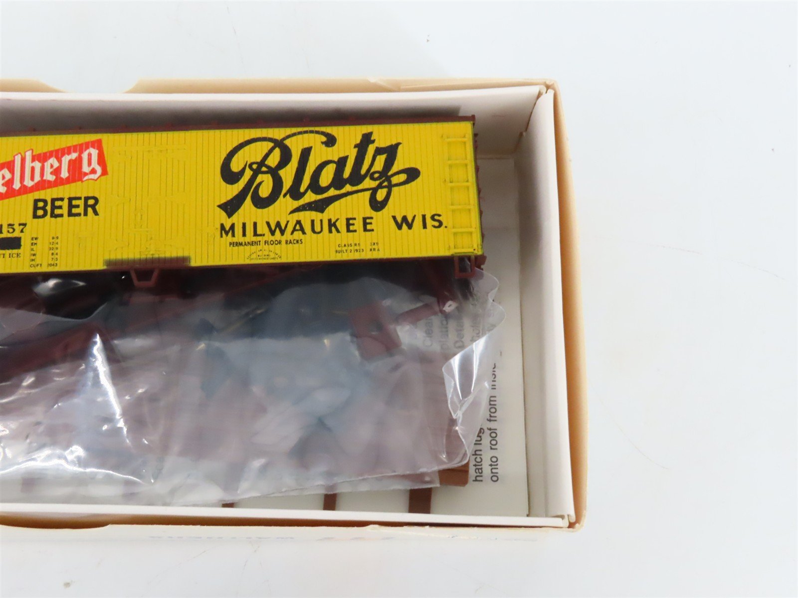 LOT of 4 HO Walthers Kits Blatz, Ballantine, Genessee & Carling 40' Beer Reefers