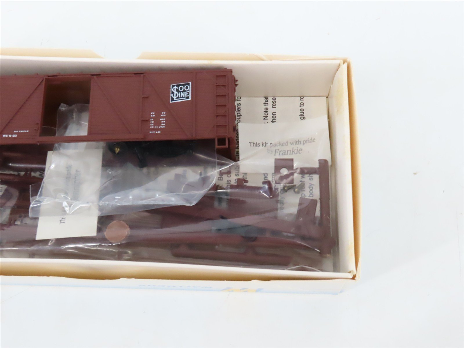 LOT of 7 HO Scale Walthers Kits SP, ATSF, CP, SOO & WP 40' Wood Box Cars