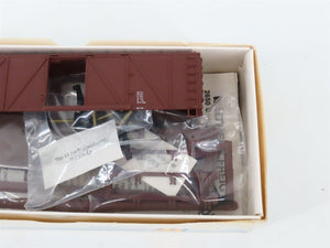 LOT of 7 HO Scale Walthers Kits SP, ATSF, CP, SOO & WP 40' Wood Box Cars