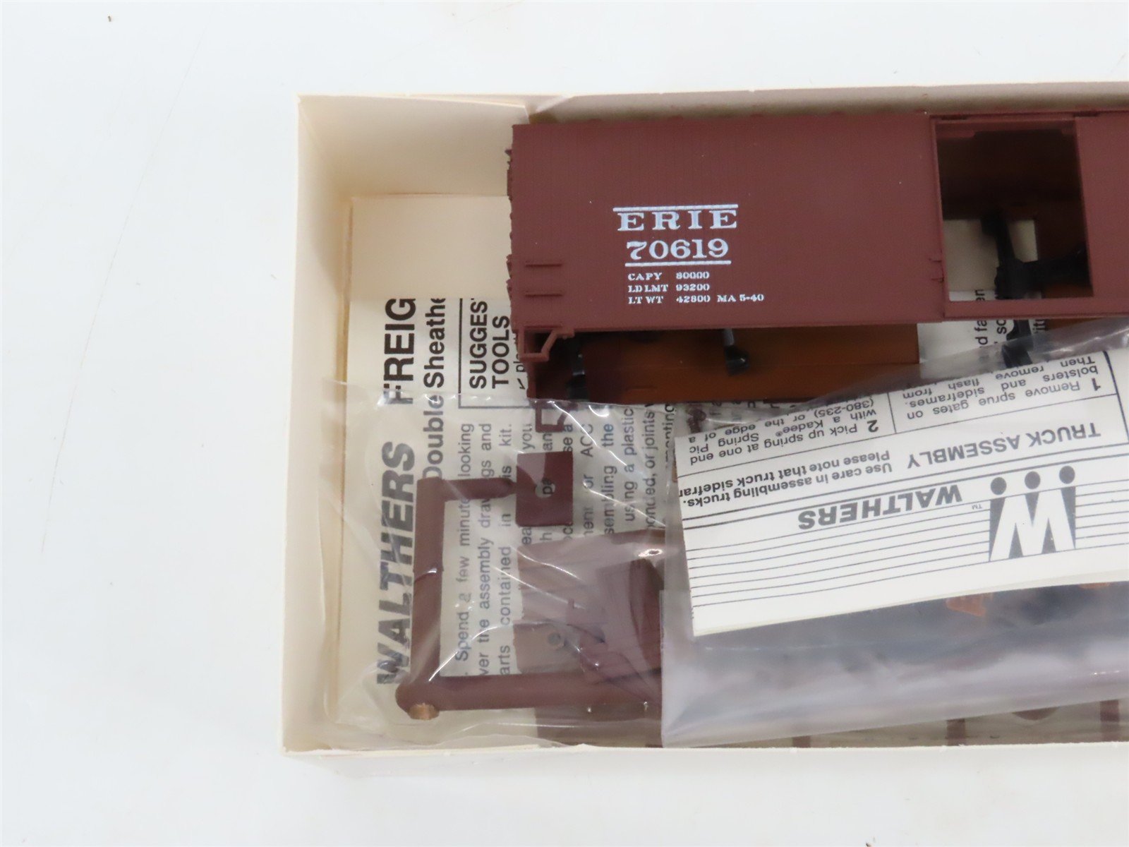 LOT of 7 HO Walthers Kits NYC, ERIE, B&M, B&O, CB&Q, SAL & PRR 40' Wood Box Cars