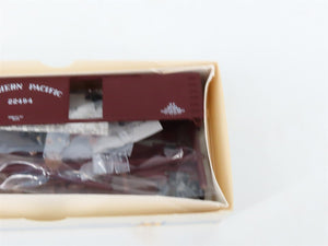 LOT of 7 HO Scale Walthers Kits CNW, GN, RUT, NP & NWP 40' Wood Box Cars