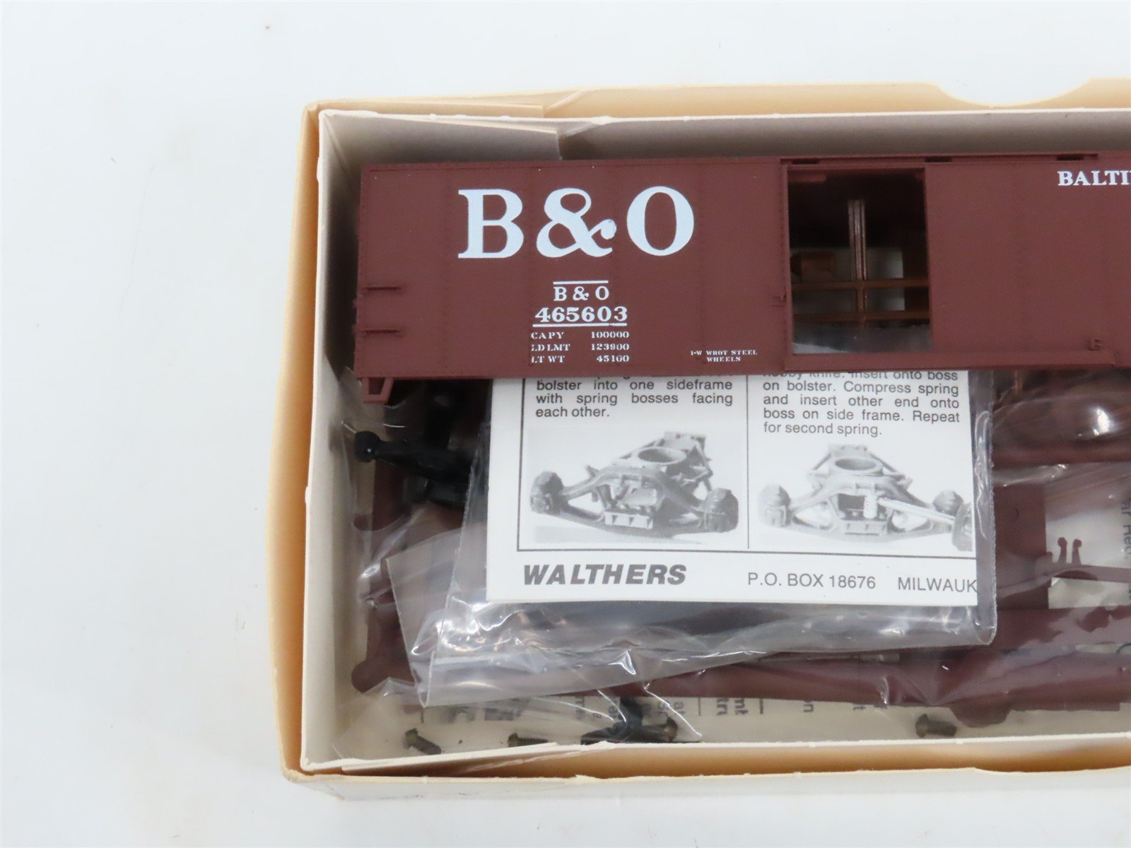 LOT of 6 HO Scale Walthers Kits PRR, NYC, B&O, NH & RDG 40' Steel Box Cars