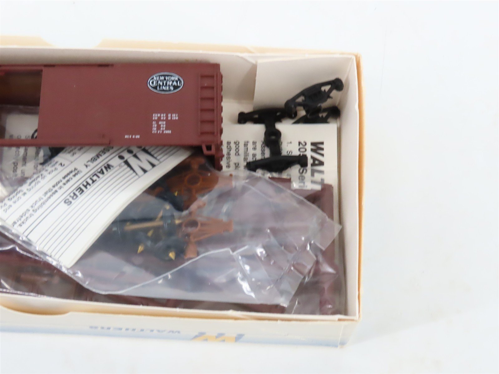LOT of 6 HO Scale Walthers Kits PRR, NYC, B&O, NH & RDG 40' Steel Box Cars