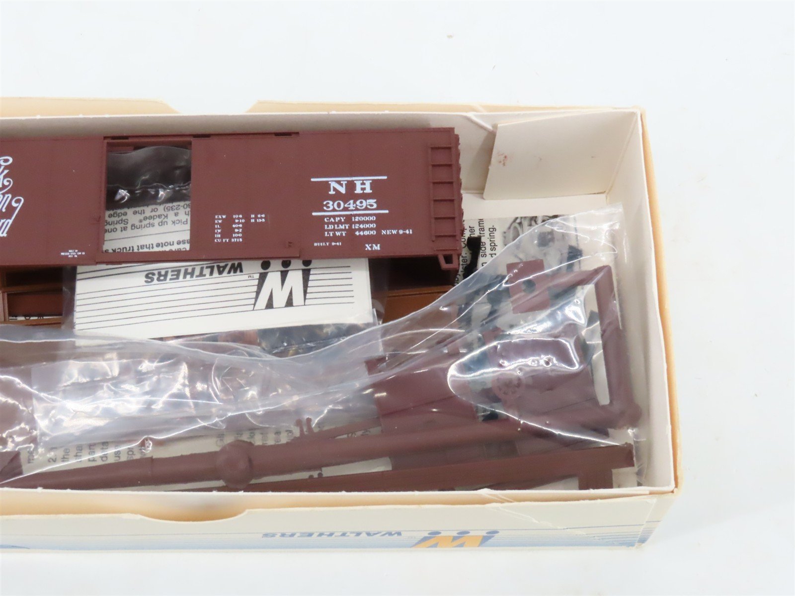 LOT of 6 HO Scale Walthers Kits PRR, NYC, B&O, NH & RDG 40' Steel Box Cars