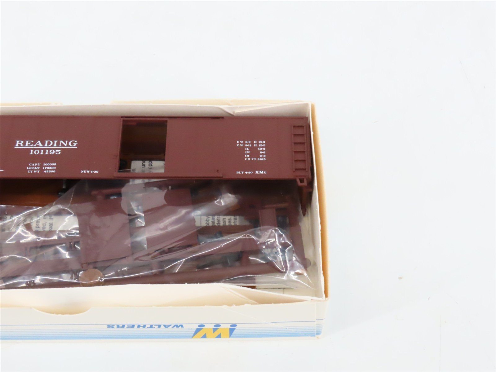 LOT of 6 HO Scale Walthers Kits PRR, NYC, B&O, NH & RDG 40' Steel Box Cars