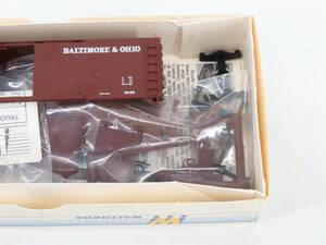 LOT of 6 HO Scale Walthers Kits PRR, NYC, B&O, NH & RDG 40' Steel Box Cars