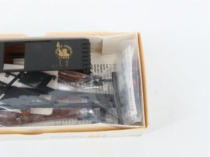 LOT of 6 HO Scale Walthers Kits PRR, GN, CNW, C&O, CNJ & CN 40' Steel Box Cars