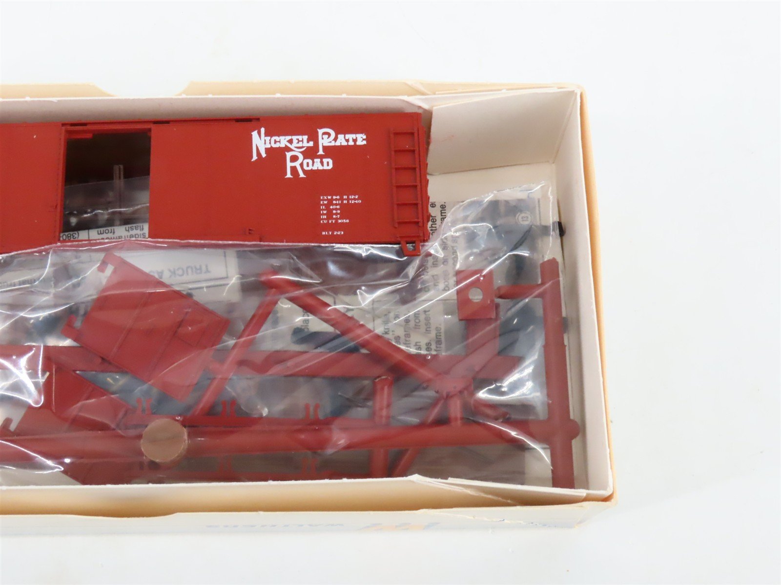LOT of 6 HO Walthers Kits D&RGW, NP, N&B, SP&S, UP & NKP 40' Steel Box Cars