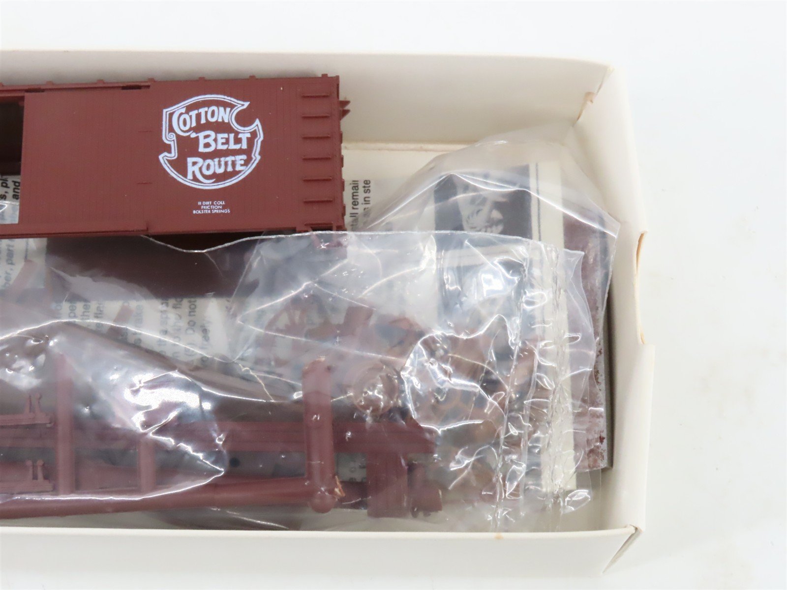 LOT of 7 HO Walthers Kits UP, MP, SP, M&StL, N&W, SSW & WAB 40' Wood Box Cars