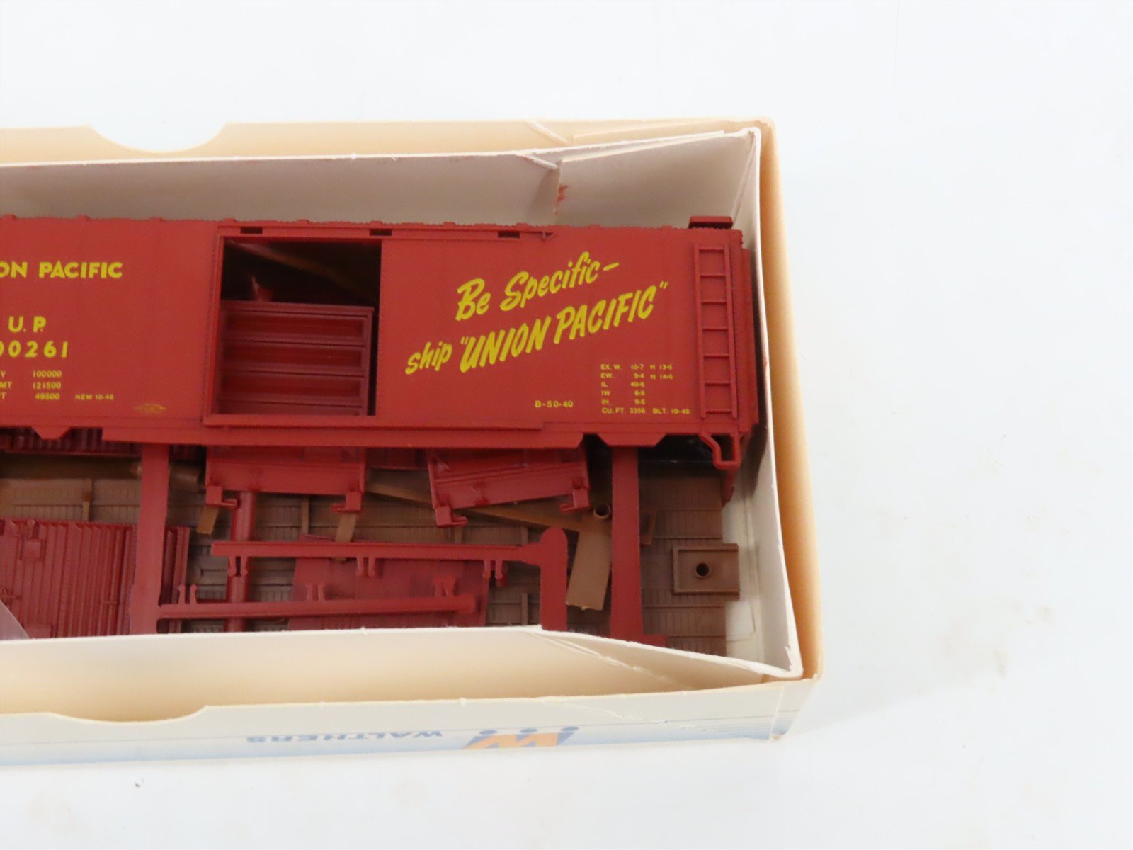 LOT of 6 HO Scale Walthers Kits UP, GN, ATSF & IC 40' PS-1 Steel Box Cars