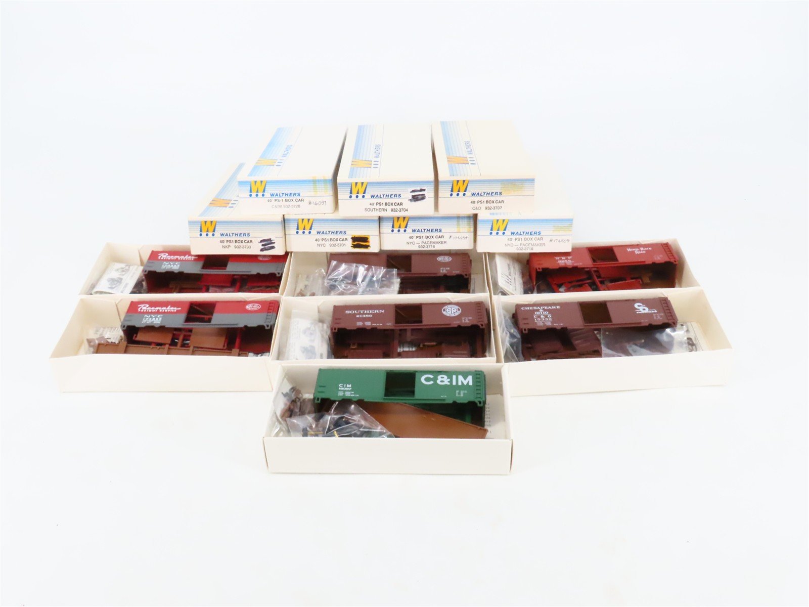 LOT of 6 HO Walthers Kits NKP, SOU, C&O, C&IM, & NYC 40' PS-1 Steel Box Cars