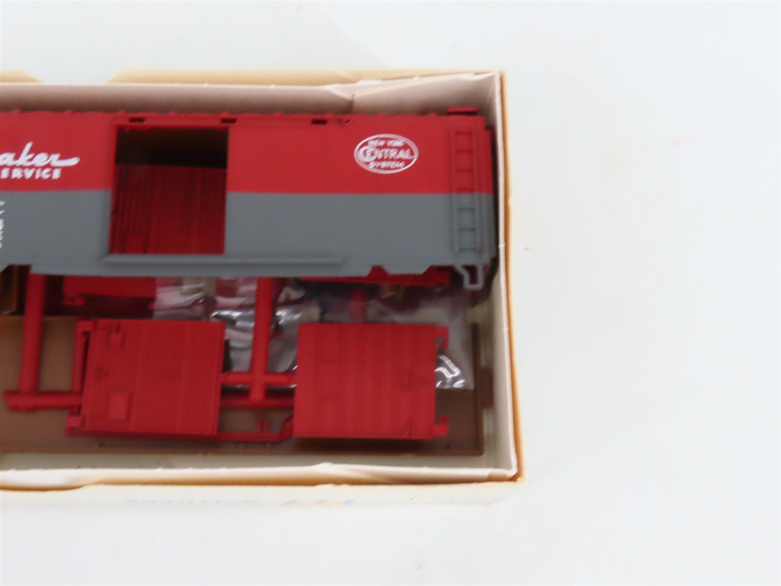 LOT of 6 HO Walthers Kits NKP, SOU, C&O, C&IM, & NYC 40' PS-1 Steel Box Cars