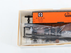 LOT of 5 HO Walthers Kits Coors, Berghoff, ATSF, NP, & PFOX 40' Wood Reefers