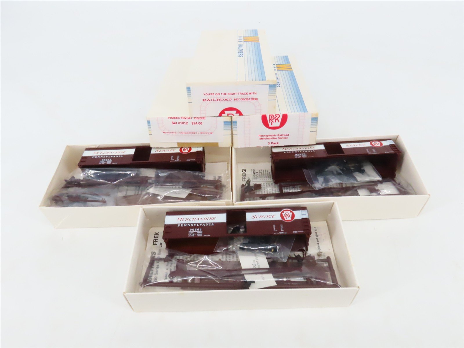 HO Walthers/Railroad Hobbies Kit #1012 PRR Merchandise 40' Box Cars 3-Pack
