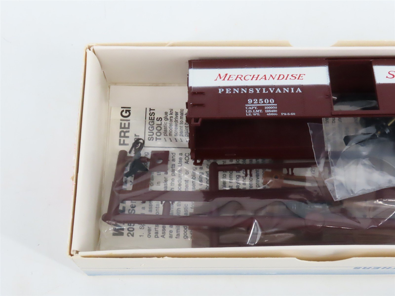 HO Walthers/Railroad Hobbies Kit #1012 PRR Merchandise 40' Box Cars 3-Pack