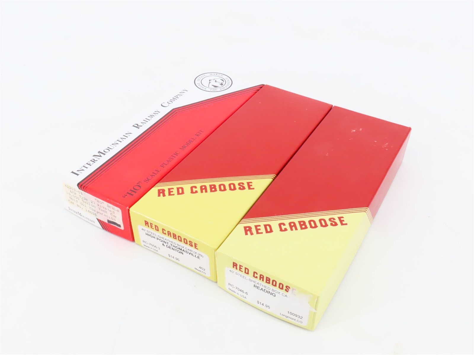 LOT of 3 HO Red Caboose & InterMountain Kits RDG, HPT&P, & Gulf Freight Cars