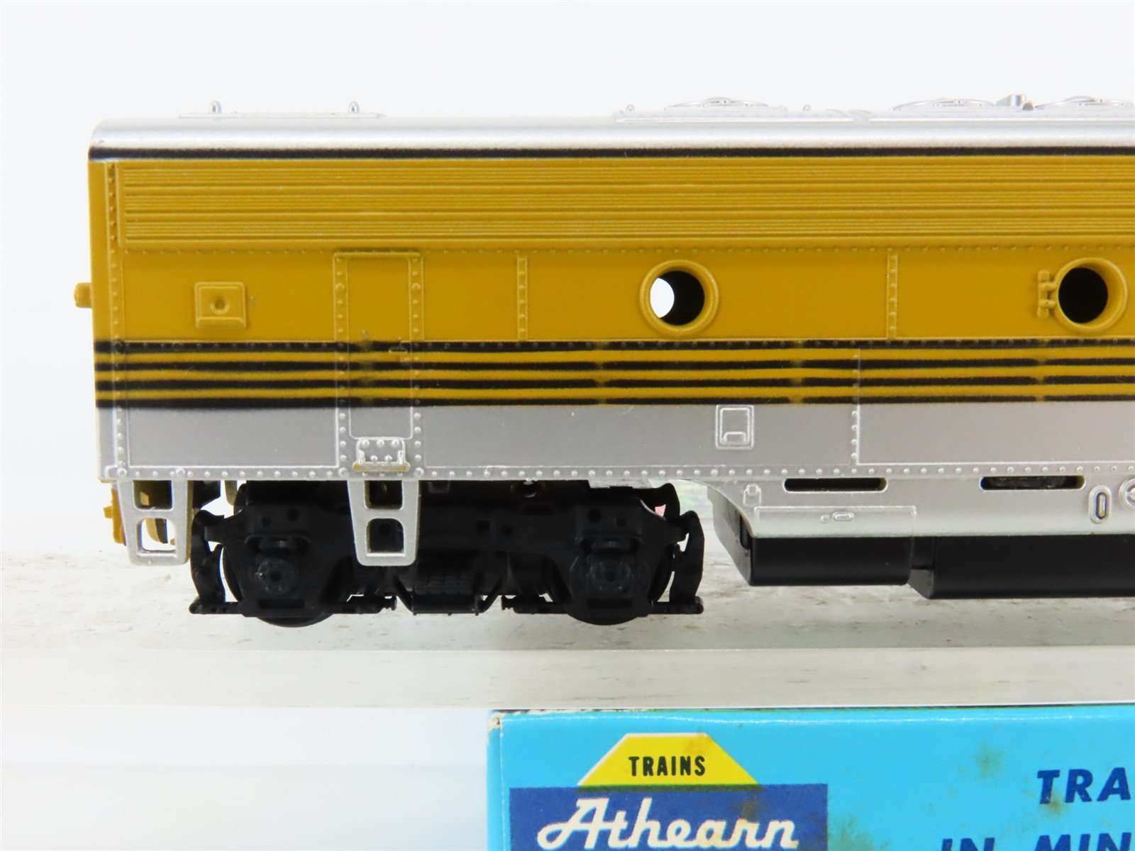 HO Scale Athearn 3016 D&RGW Rio Grande EMD F7B Diesel No# - Unpowered