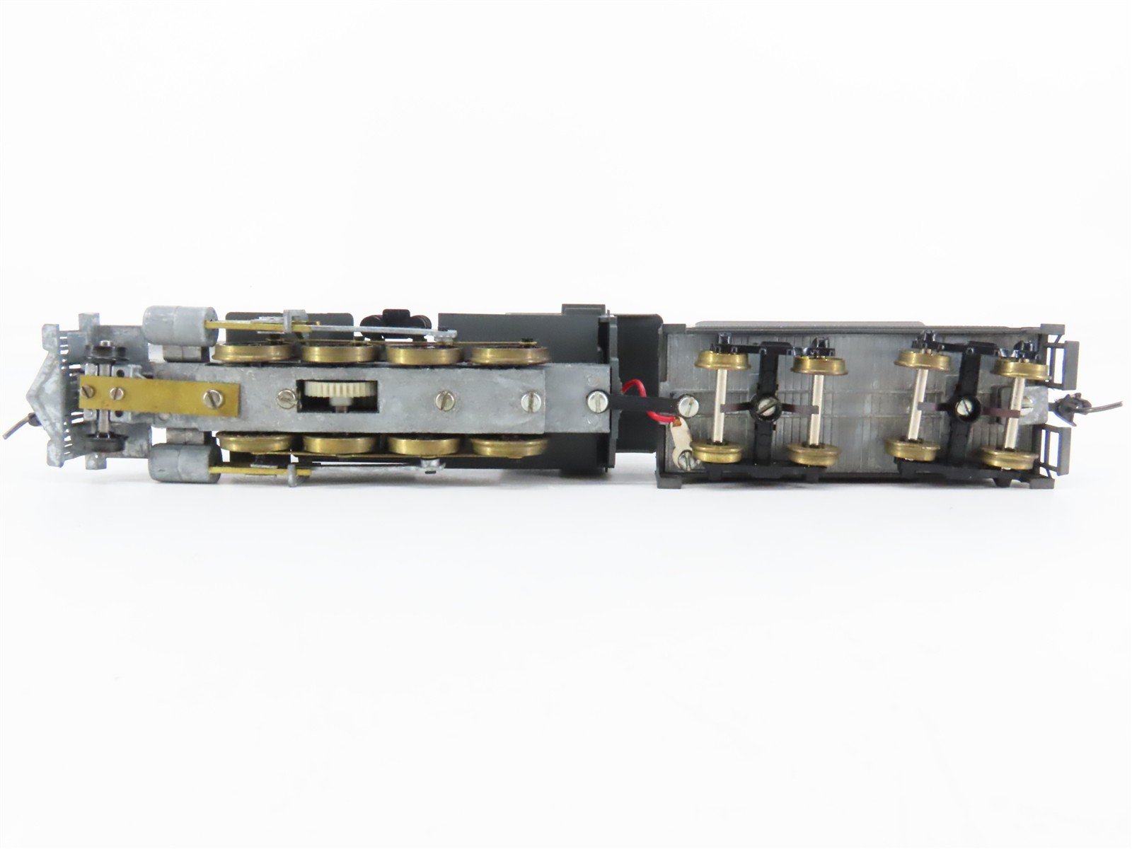 HO Scale Roundhouse ATSF Santa Fe 2-8-0 Steam Locomotive No#