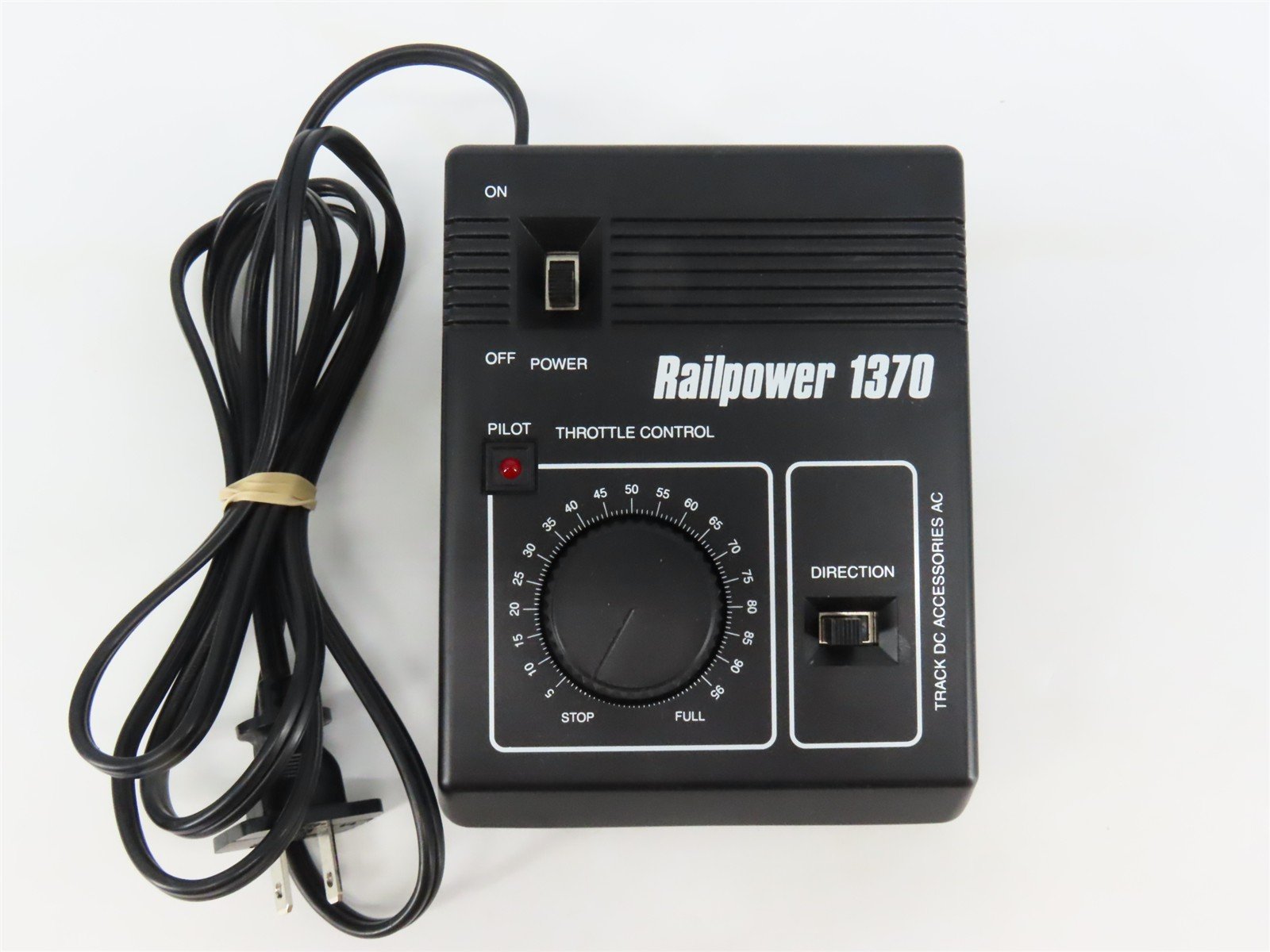 MRC Railpower 1370 DC Transformer/Controller for HO & N Scale