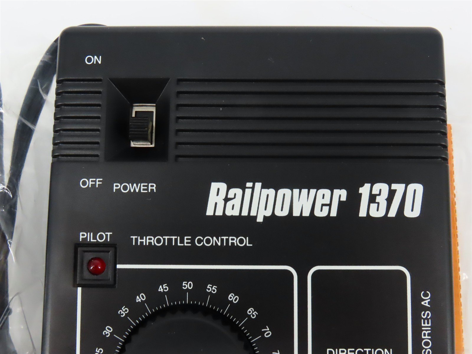 MRC #AA370 Railpower 1370 DC Transformer/Controller for HO & N Scale