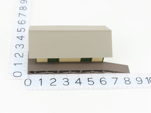 HO 1/87 Walthers Cornerstone Built-Ups 933-2827 Golden Valley Freight House