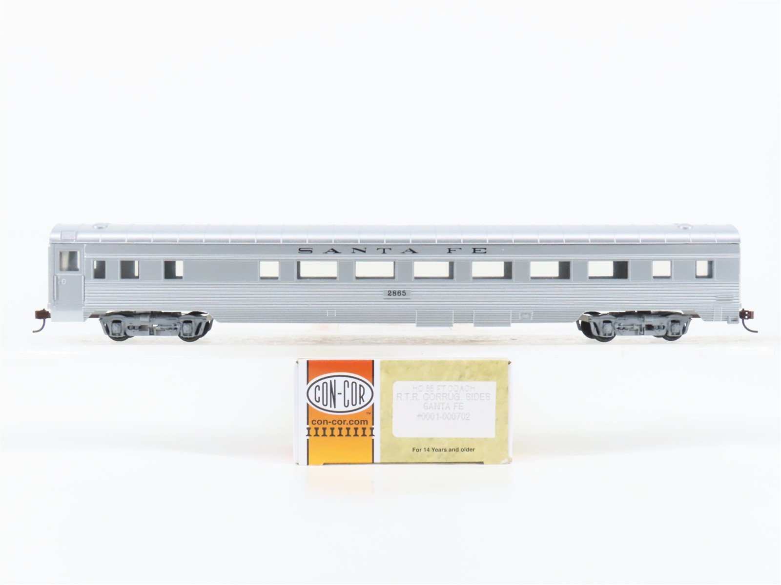 HO Con-Cor 0001-000702 ATSF Santa Fe Corrugated Side 85' Coach Passenger #2865