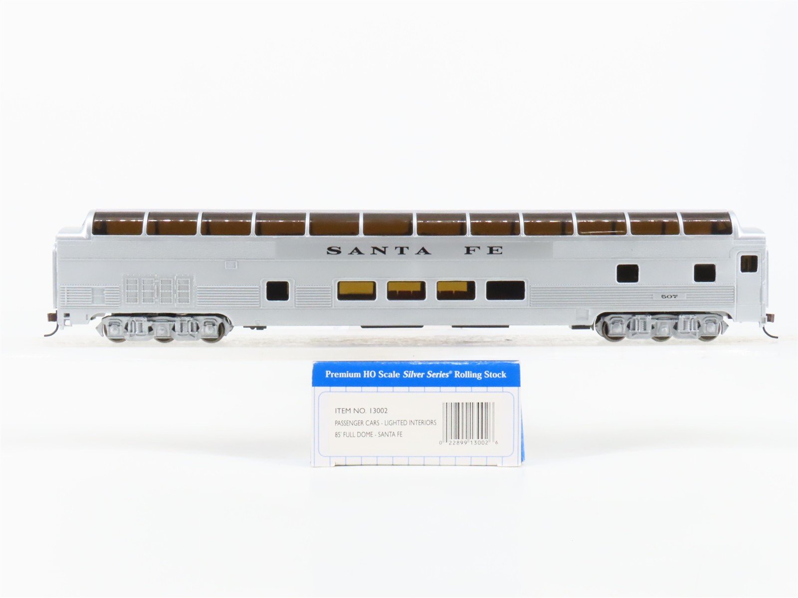 HO Scale Bachmann Silver 13002 ATSF Santa Fe 85' Full Dome Passenger Car #507