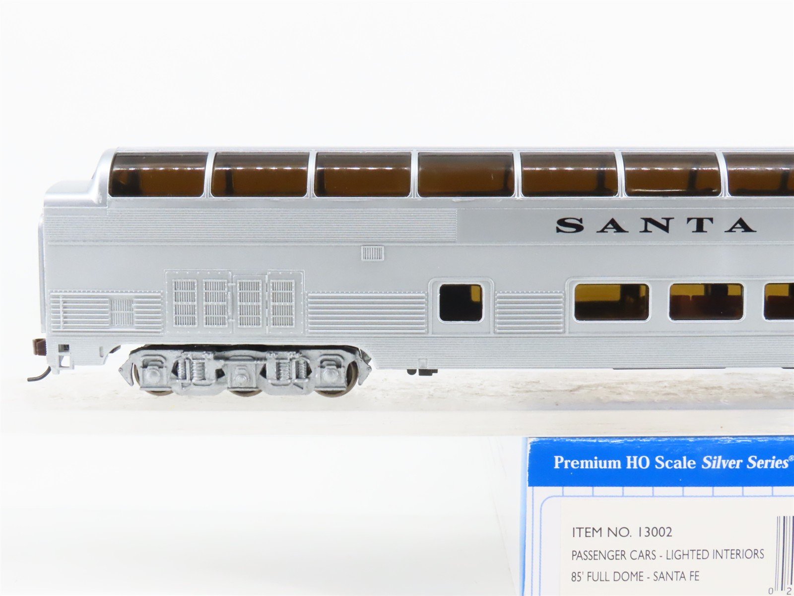 HO Scale Bachmann Silver 13002 ATSF Santa Fe 85' Full Dome Passenger Car #507