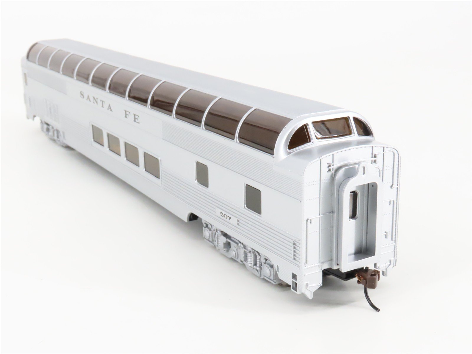 HO Scale Bachmann Silver 13002 ATSF Santa Fe 85' Full Dome Passenger Car #507
