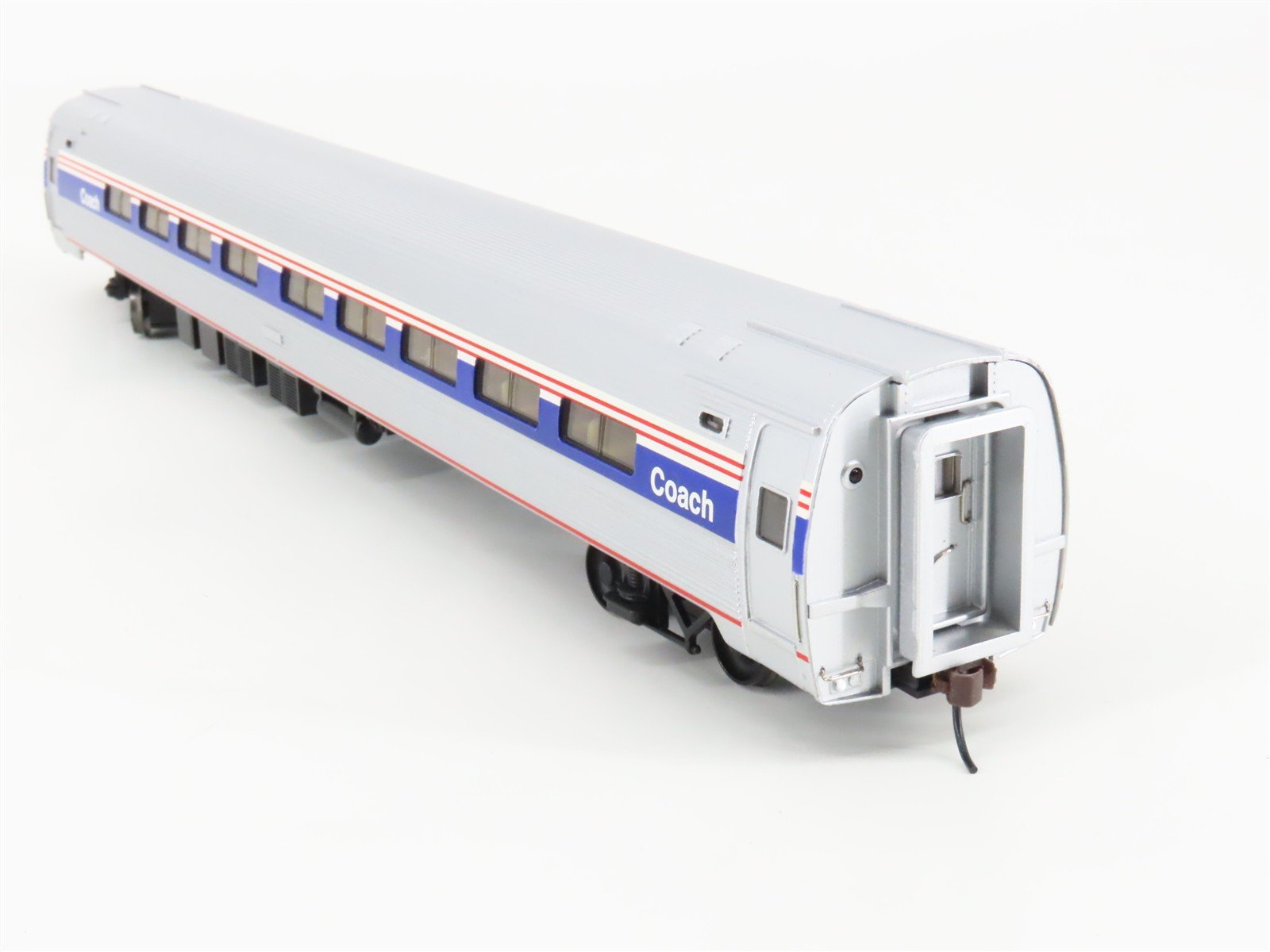 HO Scale Bachmann Silver 13114 AMTK Amtrak Ph. IV Amfleet I Coach Passenger No#