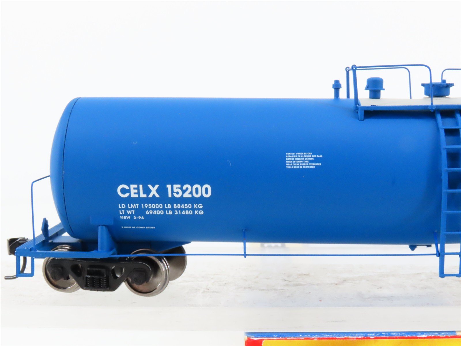 HO Scale Walthers Gold 932-7274 CELX 23k Gallon Funnel Flow Tank Car #15200