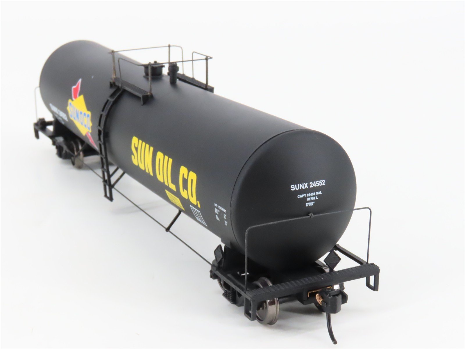 HO Scale Walthers Gold 932-7262 SUNX Sunoco Funnel Flow Tank Car #24552