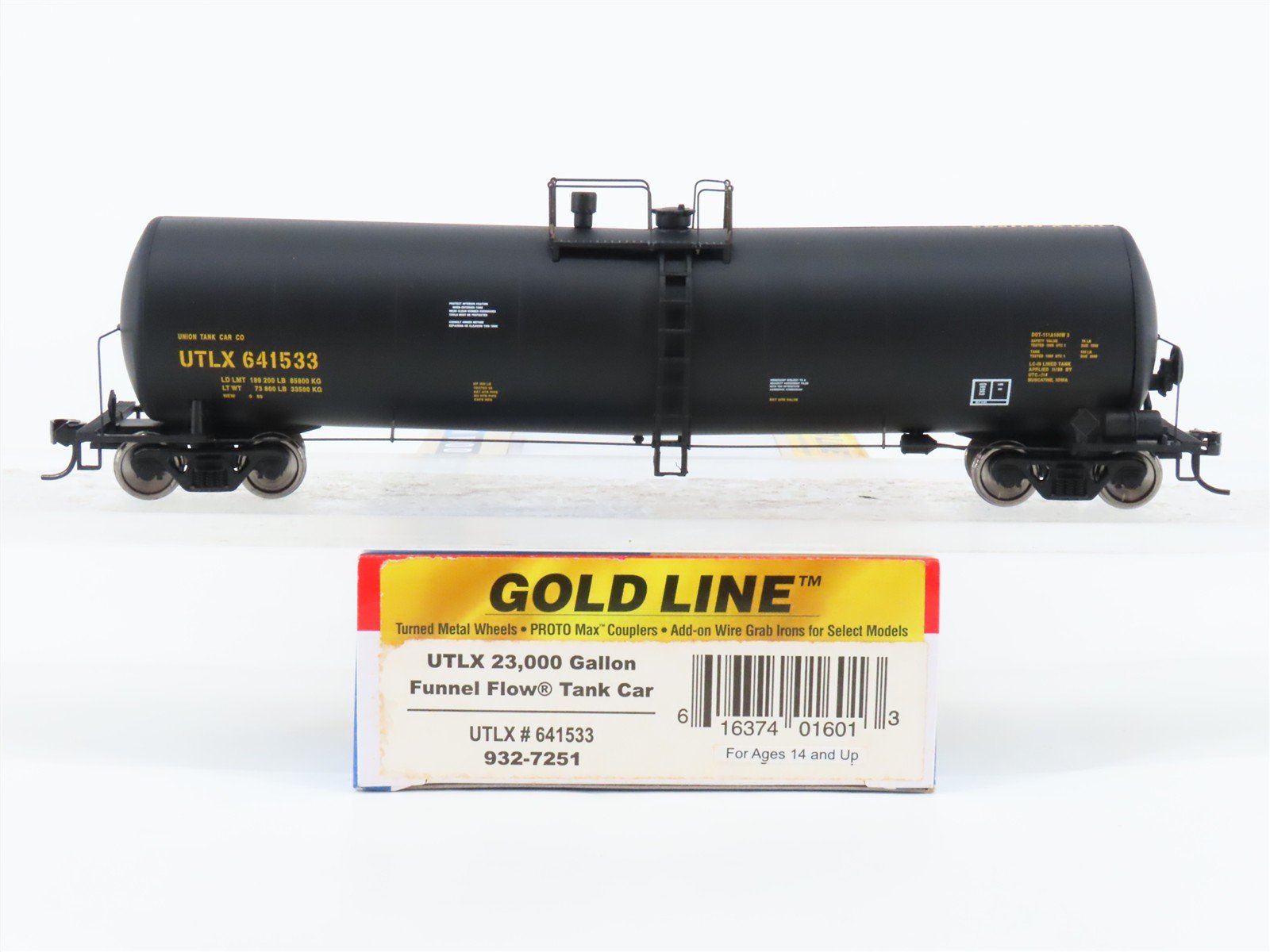 HO Scale Walthers Gold Line 932-7251 UTLX Funnel Flow Tank Car #641533