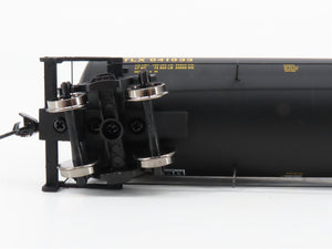 HO Scale Walthers Gold Line 932-7251 UTLX Funnel Flow Tank Car #641533