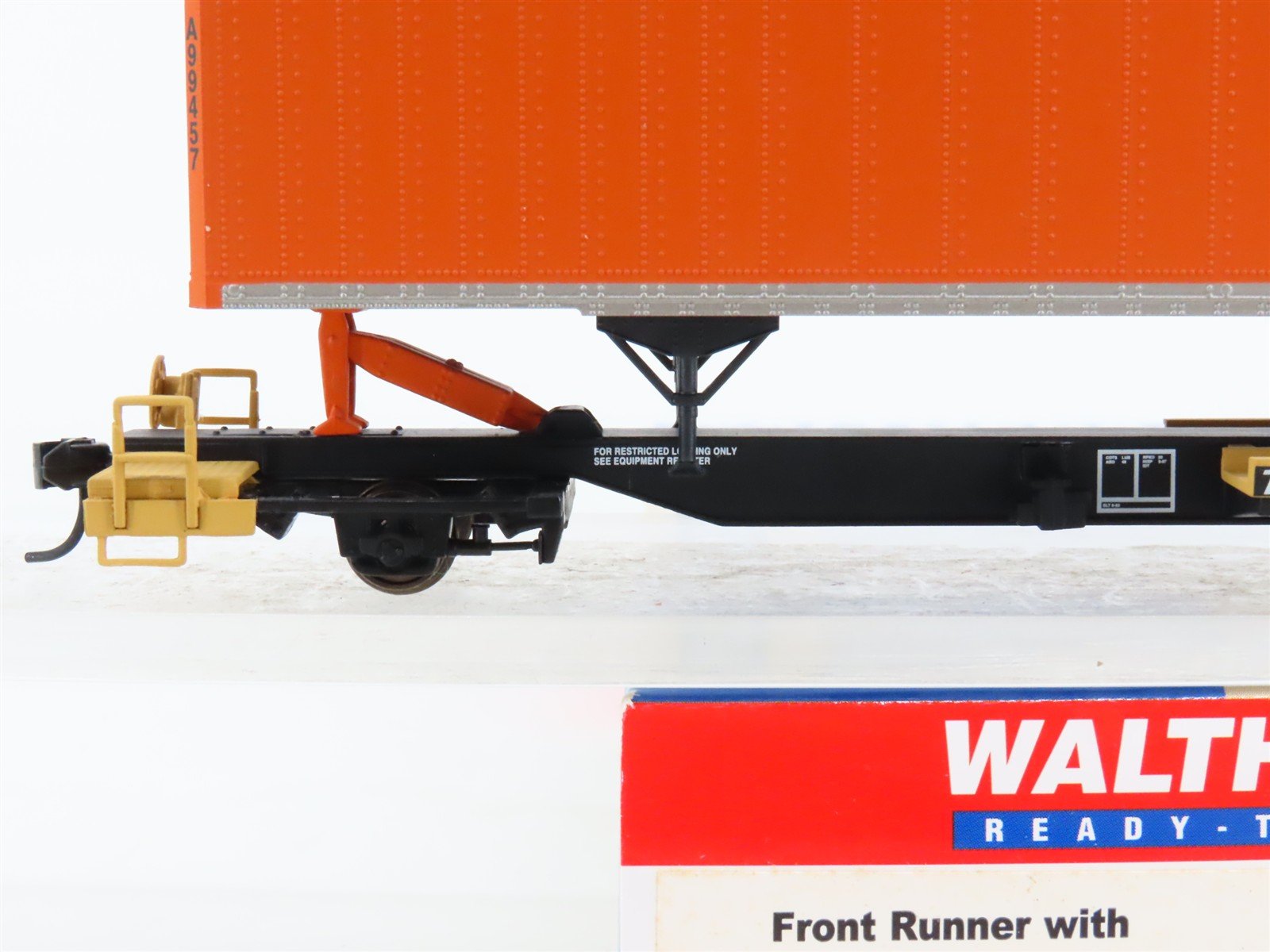 HO Walthers 932-39814 TTX Front Runner TOFC Flat Car #120042 w/Schneider Trailer
