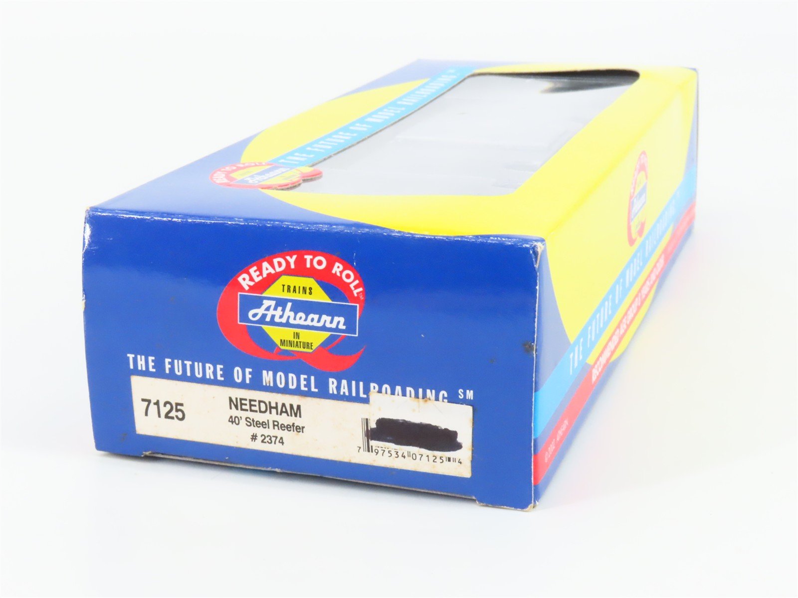 HO Scale Athearn 7125 MNX Needham Packing Flavorland Meat 40' Steel Reefer #2374