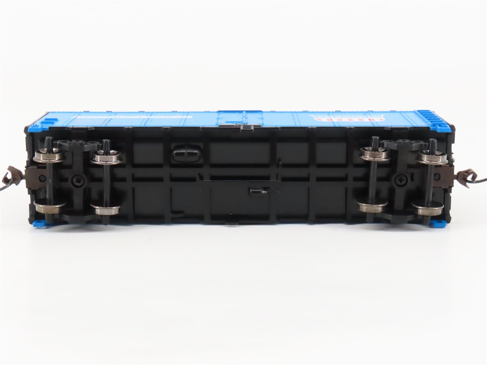 HO Scale Athearn 71314 URTX American Beef Packers 40' Steel Reefer #75546