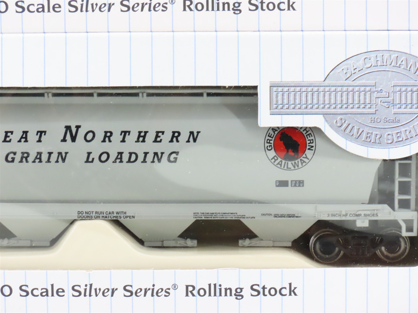 LOT of 4 HO Bachmann Silver WADX, EL, ATSF & GN Box Car & Covered Hoppers