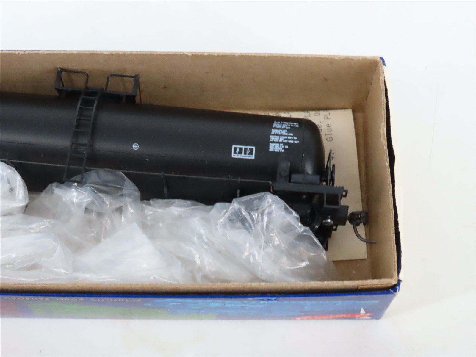 LOT of 3 HO Scale Roundhouse Walthers MDC Kits ACFX 50' Tank Cars