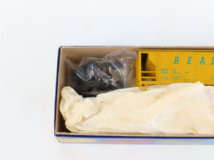 LOT of 2 HO Scale Roundhouse Bev-Bel MDC Kits RDG Reading 35' 2-Bay Hoppers