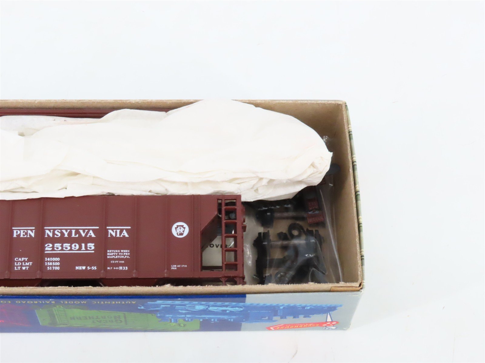 LOT of 4 HO Scale Roundhouse Bev-Bel MDC Kits PRR Pennsylvania 35' 2-Bay Hoppers
