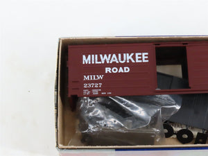 LOT of 3 HO Scale Roundhouse Walthers MDC Kits MILW Milwaukee Road 40' Box Cars