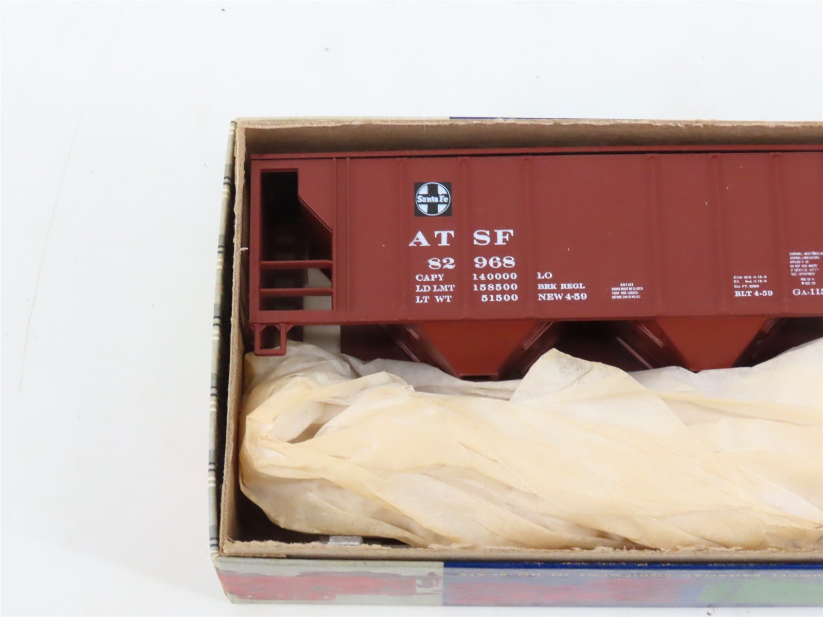 LOT of 5 HO Scale Roundhouse MDC Kits NYSW/ERIE/ATSF/SOO Hoppers & Box Cars