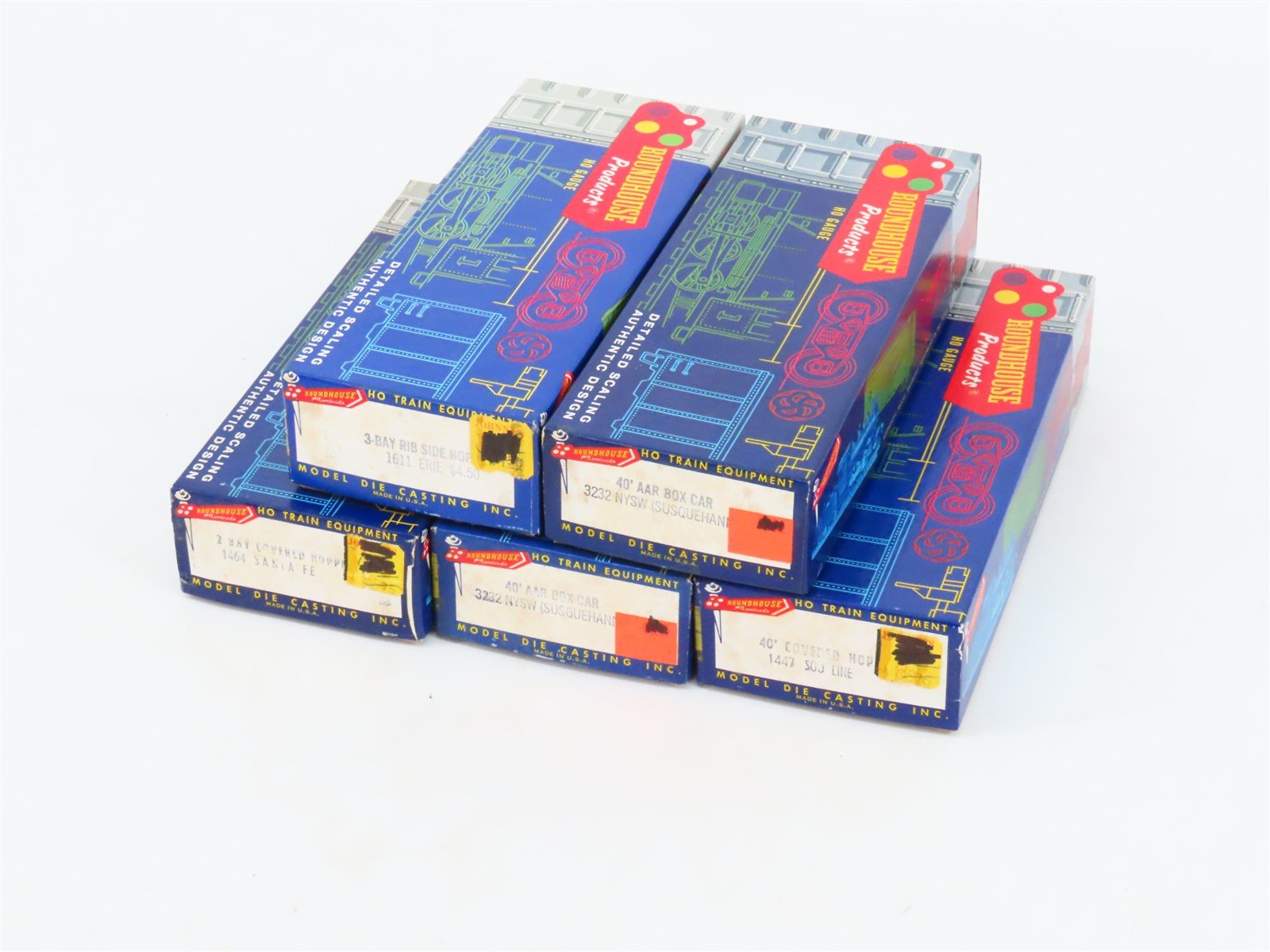 LOT of 5 HO Scale Roundhouse MDC Kits NYSW/ERIE/ATSF/SOO Hoppers & Box Cars