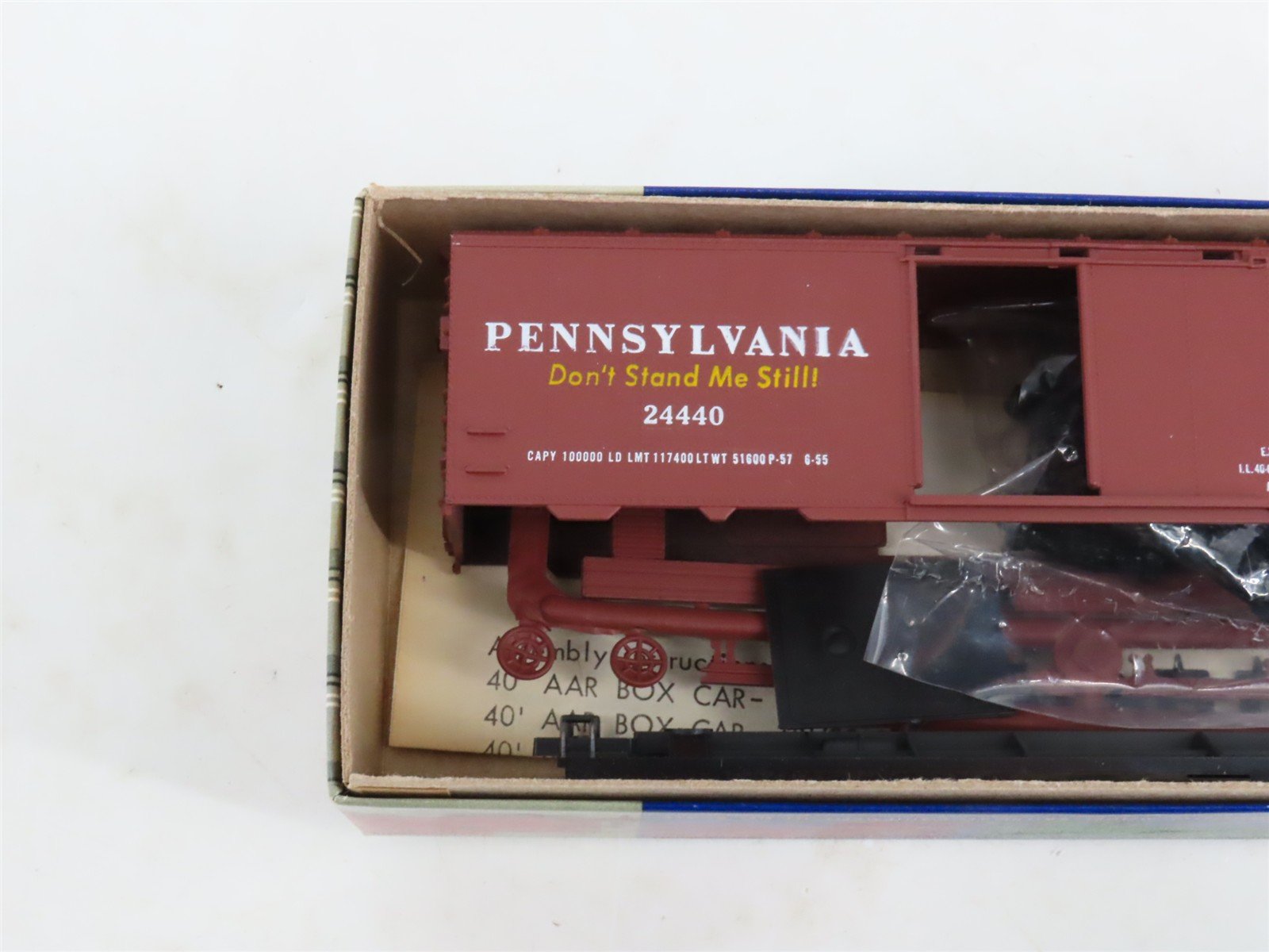 LOT of 4 HO Scale Roundhouse MDC Kits 1042 PRR Pennsylvania 40' Box Cars