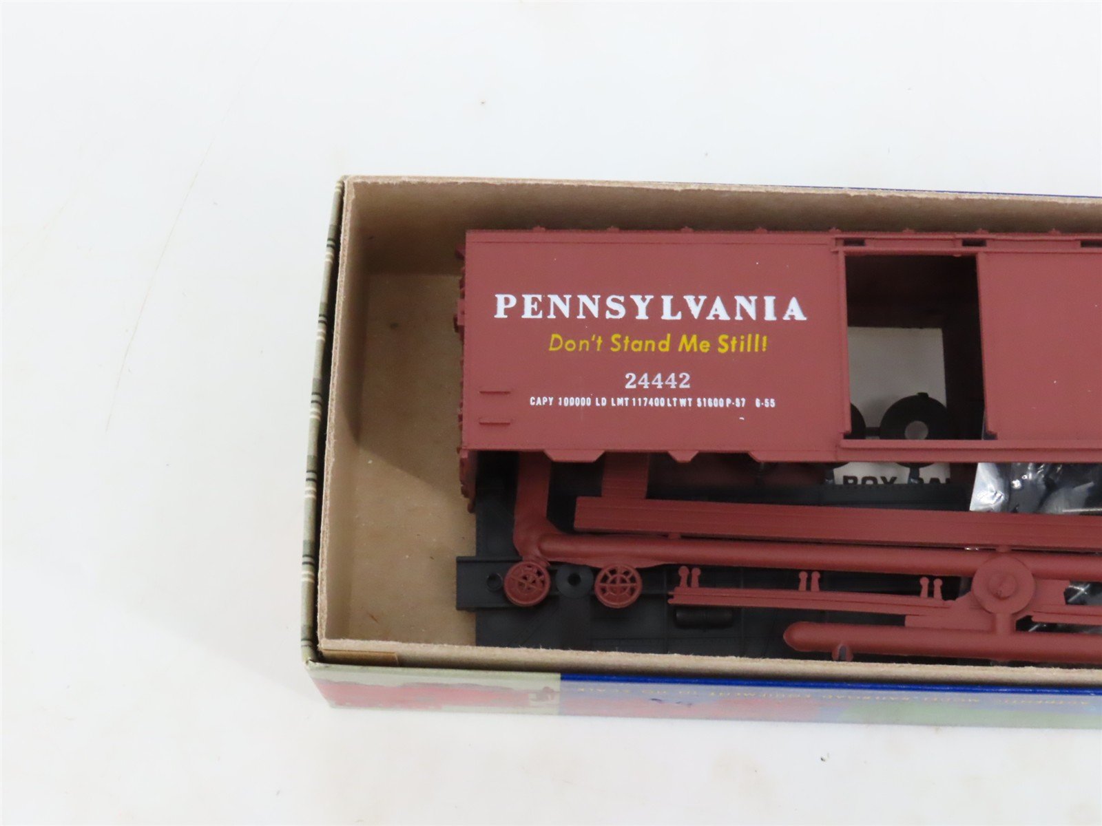 LOT of 4 HO Scale Roundhouse MDC Kits 1042 PRR Pennsylvania 40' Box Cars